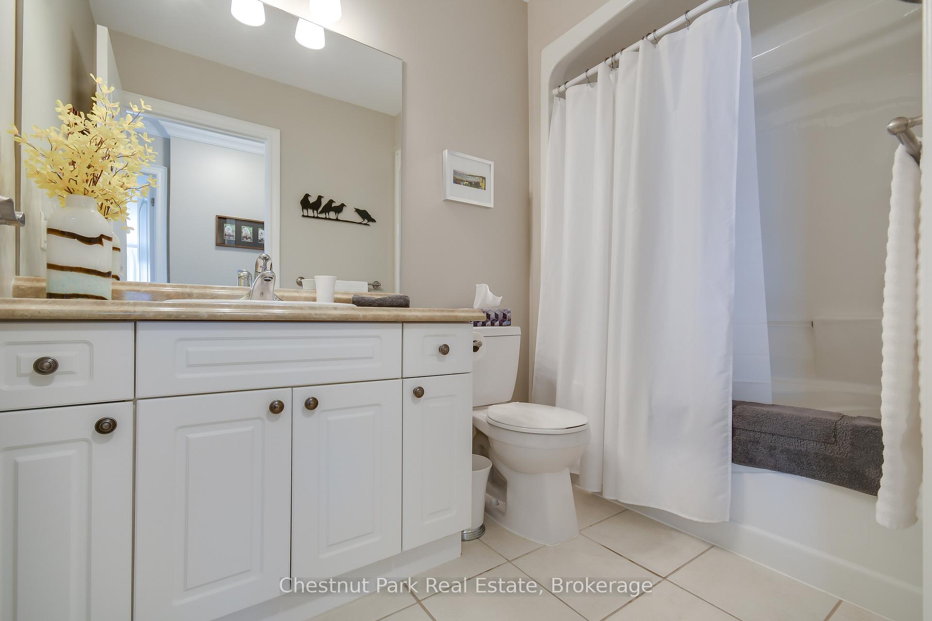 Photo 12 of Unit 412, 10-B Kimberley Avenue, Bracebridge, Macaulay — HOMEH
