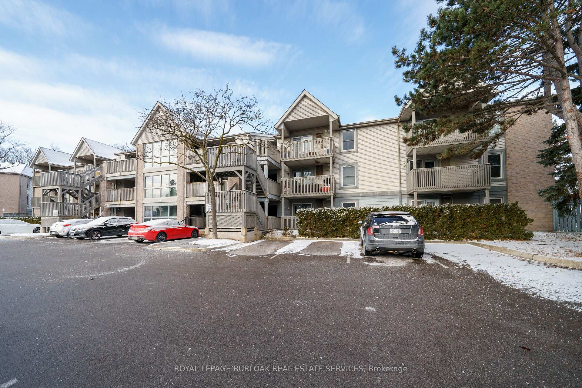 Photo 3 of Unit 310, 2040 Cleaver Avenue, Burlington, Headon — HOMEH