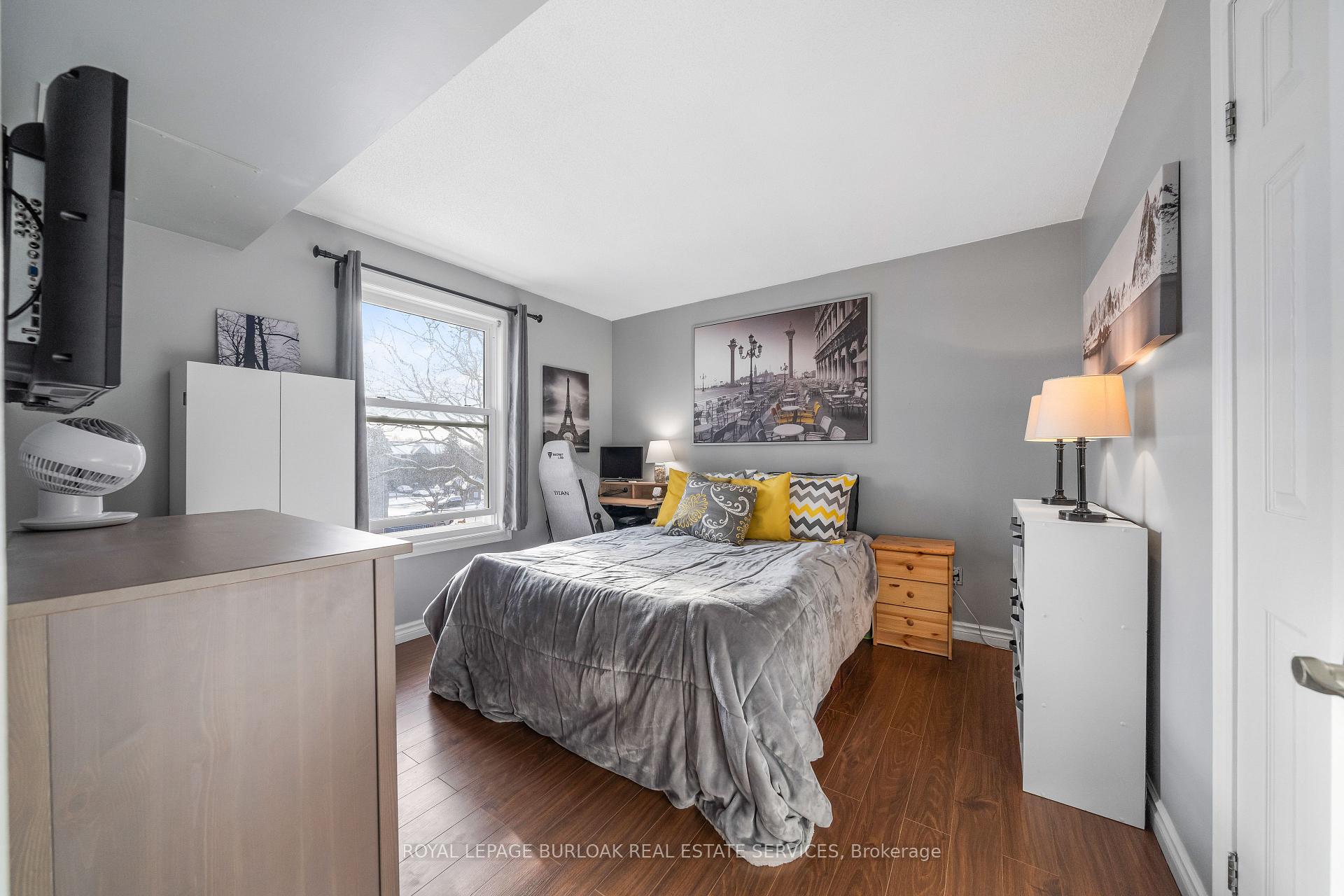 Photo 11 of Unit 310, 2040 Cleaver Avenue, Burlington, Headon — HOMEH