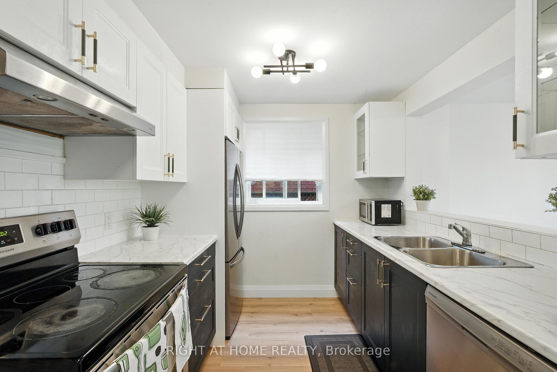 Photo 5 of 96 Cheltenham Road, Barrie, Georgian Drive — HOMEH