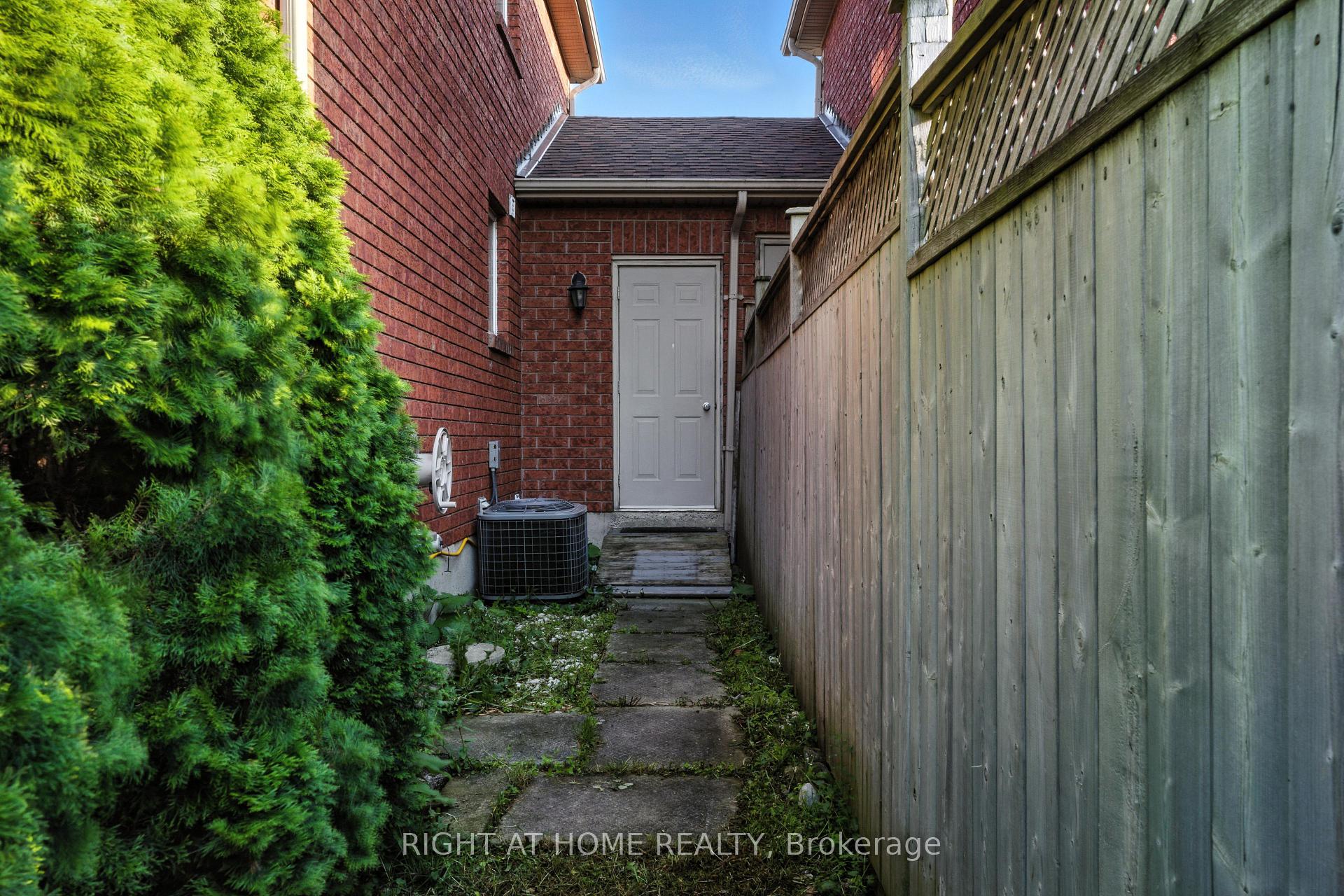 Photo 30 of 96 Cheltenham Road, Barrie, Georgian Drive — HOMEH