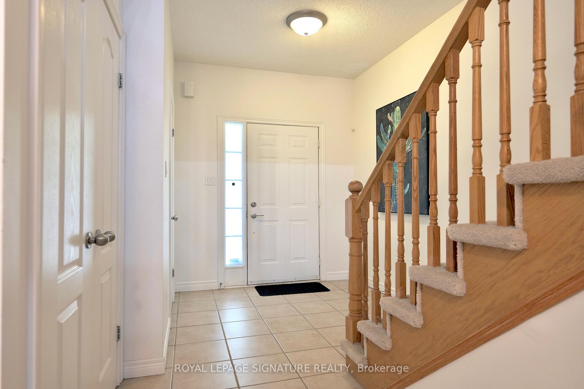 Photo 7 of Unit 48, 60 Cloverleaf Drive, Hamilton, Ancaster — HOMEH