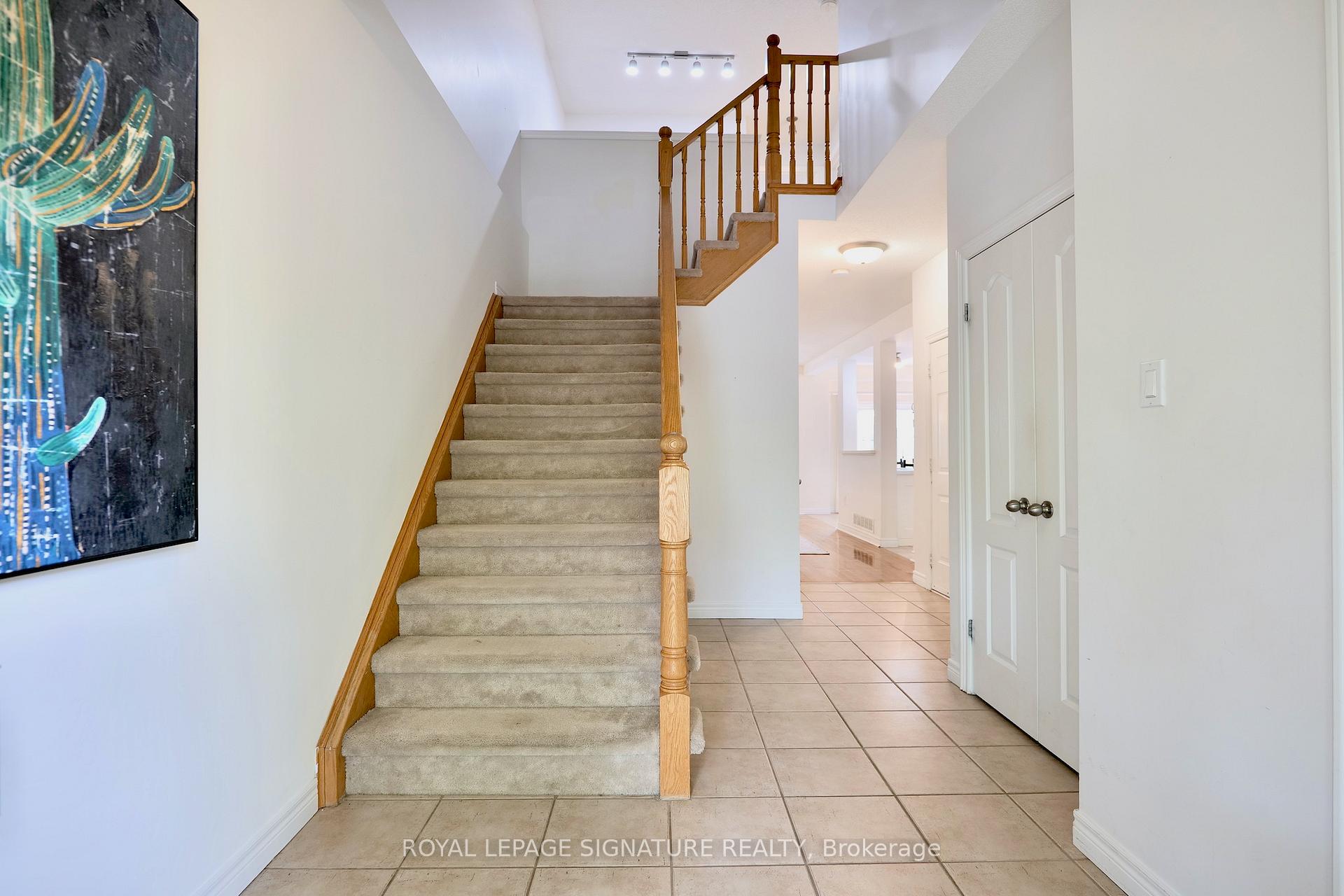 Photo 8 of Unit 48, 60 Cloverleaf Drive, Hamilton, Ancaster — HOMEH