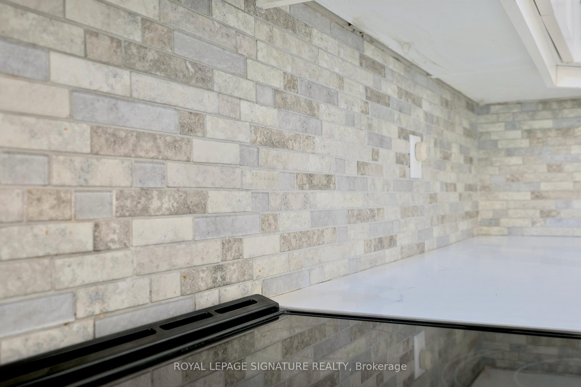 Photo 20 of Unit 48, 60 Cloverleaf Drive, Hamilton, Ancaster — HOMEH