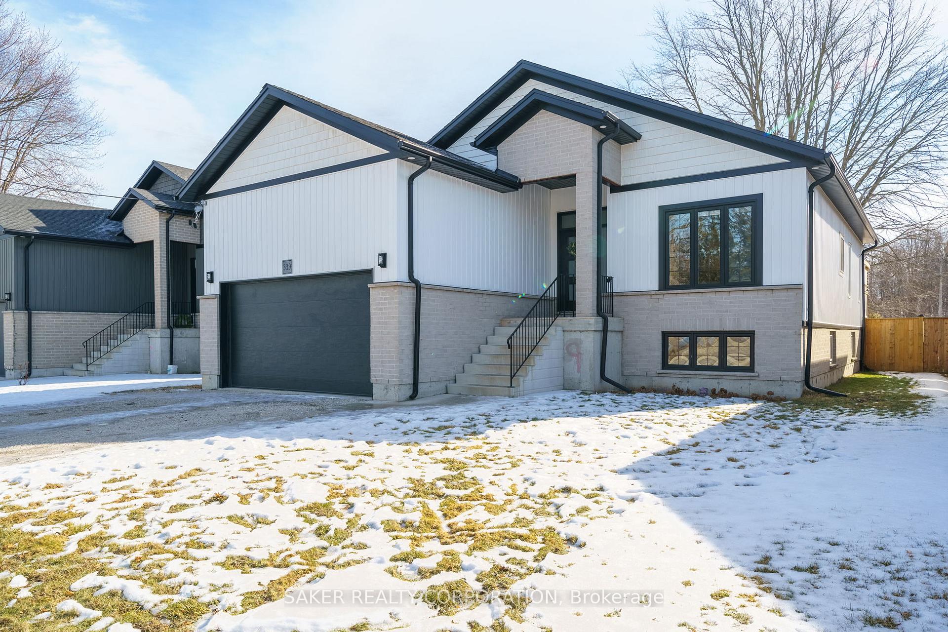 Front of 339 Oak Street W