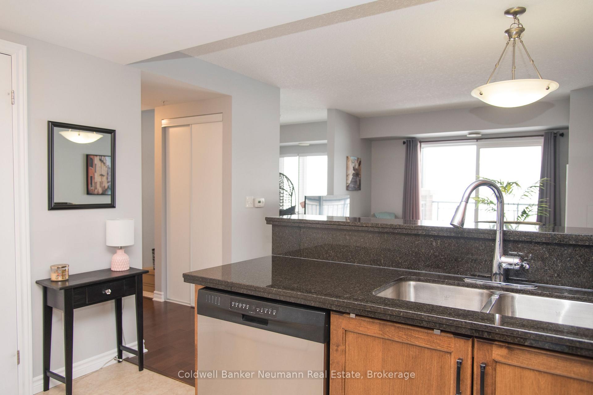 Photo 8 of Unit 401, 67 Kingsbury Square, Guelph, Pineridge/Westminster Woods — HOMEH