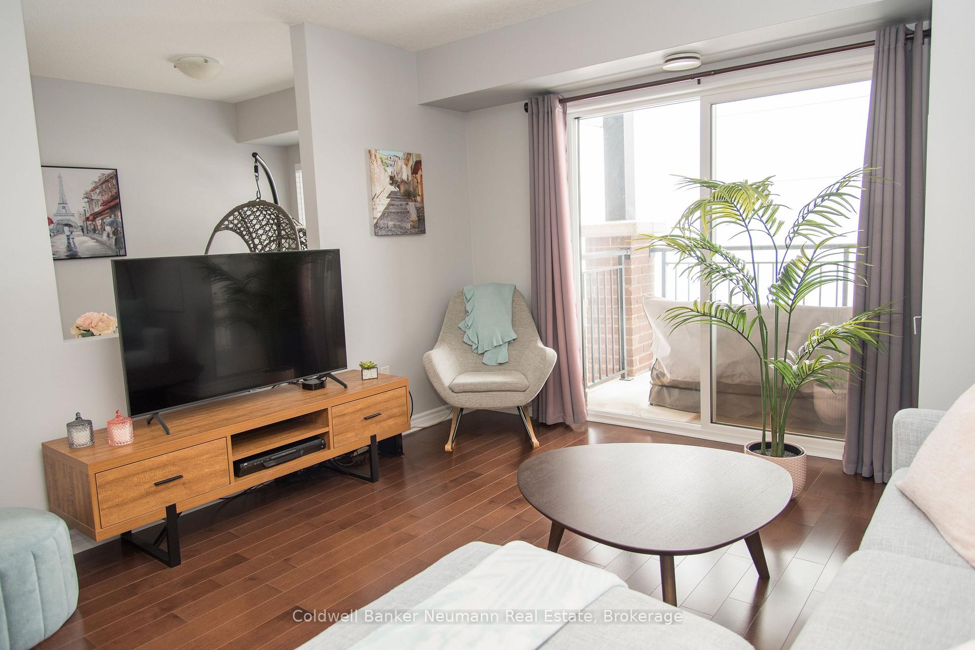 Photo 12 of Unit 401, 67 Kingsbury Square, Guelph, Pineridge/Westminster Woods — HOMEH