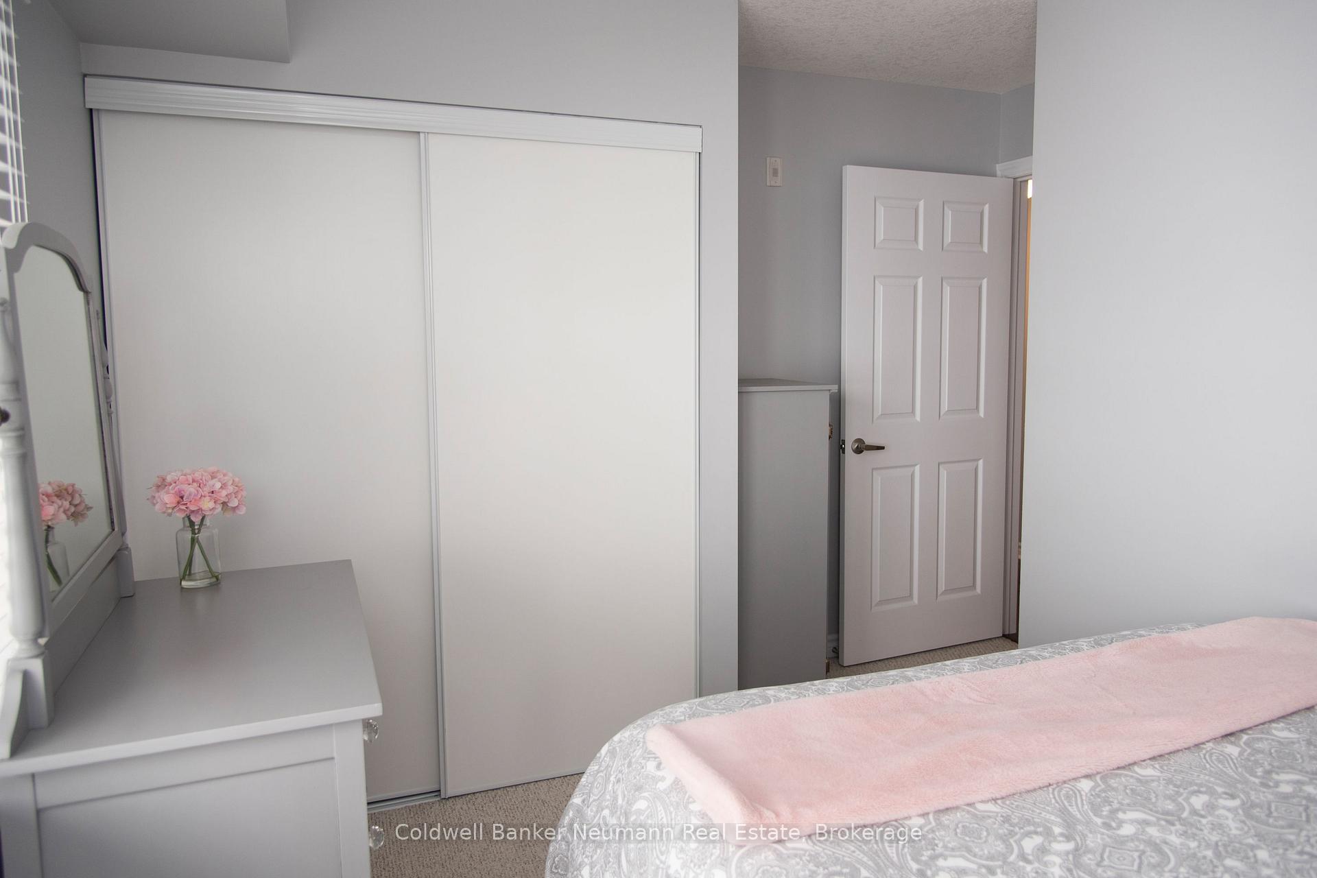 Photo 15 of Unit 401, 67 Kingsbury Square, Guelph, Pineridge/Westminster Woods — HOMEH