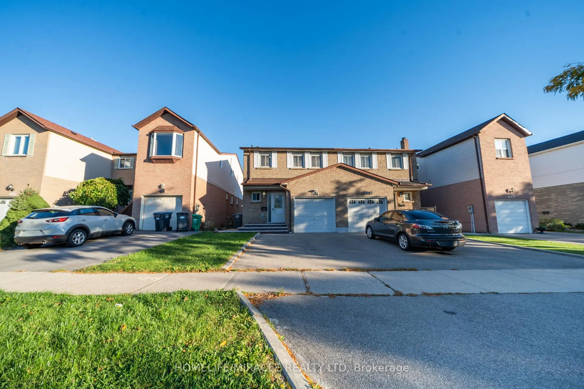 Front of 613 Galloway Crescent