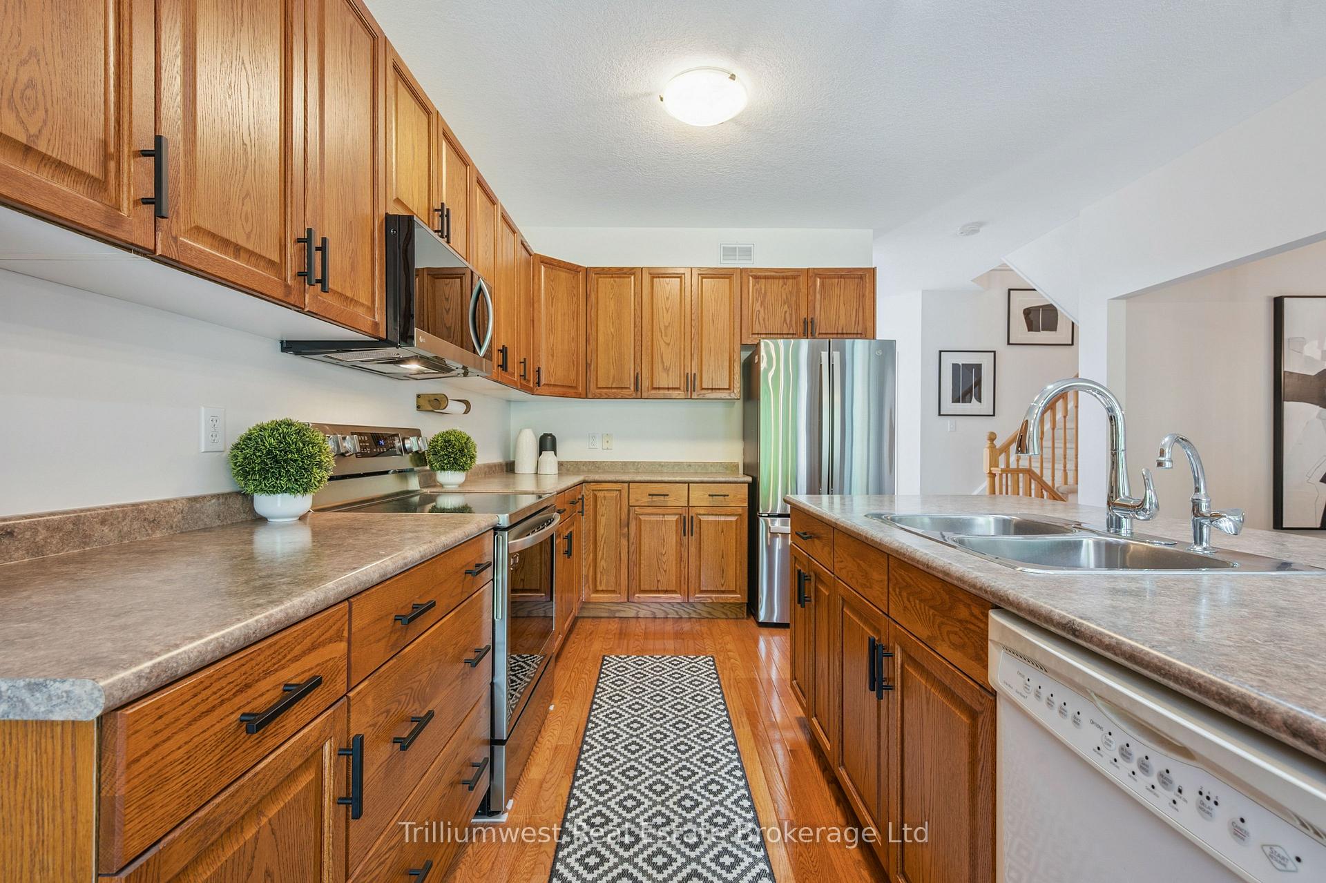 Photo 19 of Unit 29, 254 Summerfield Drive, Guelph, Pineridge/Westminster Woods — HOMEH
