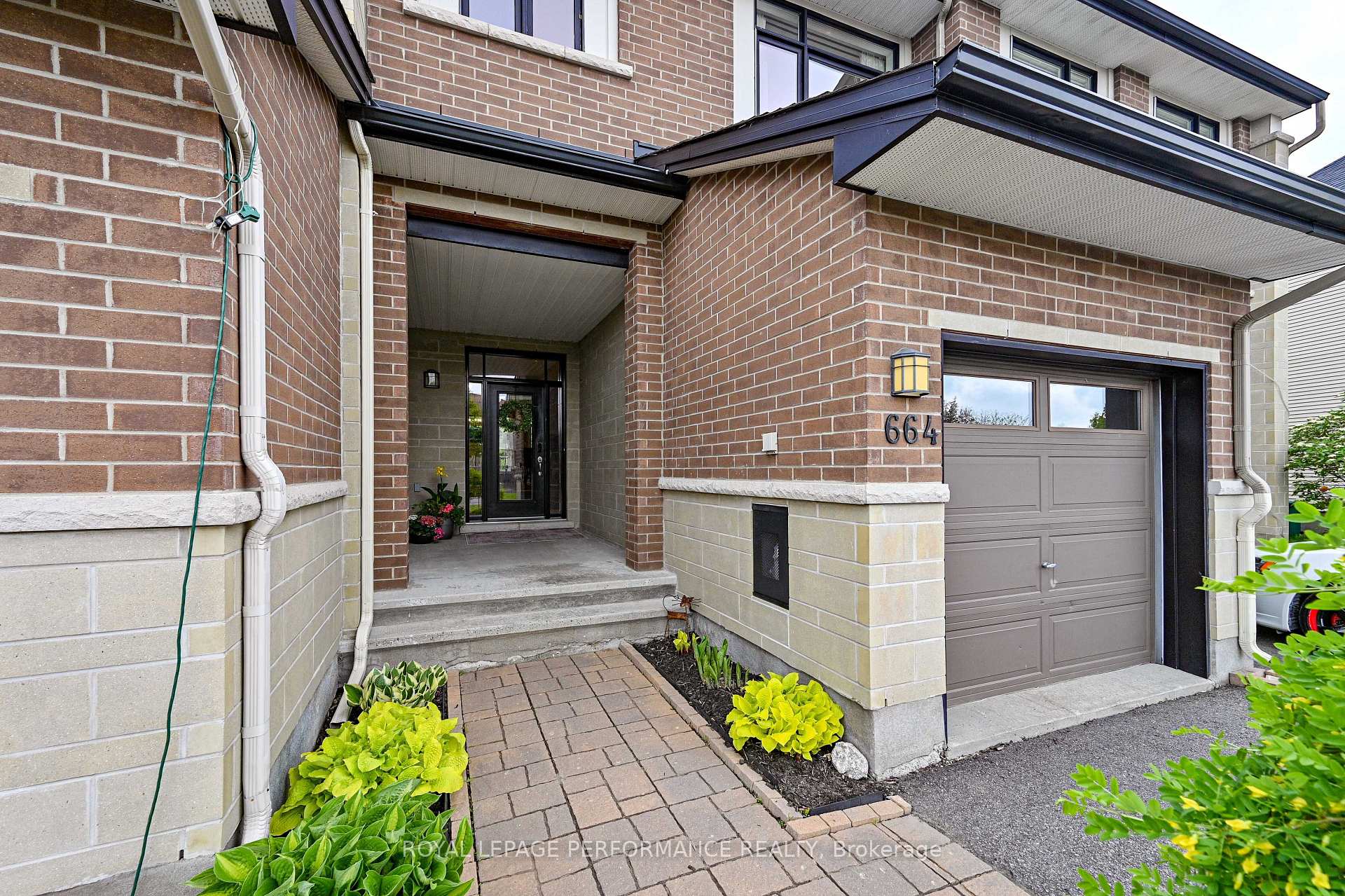 Photo 2 of 664 Whitecliffs Avenue, Ottawa, Riverside South — HOMEH