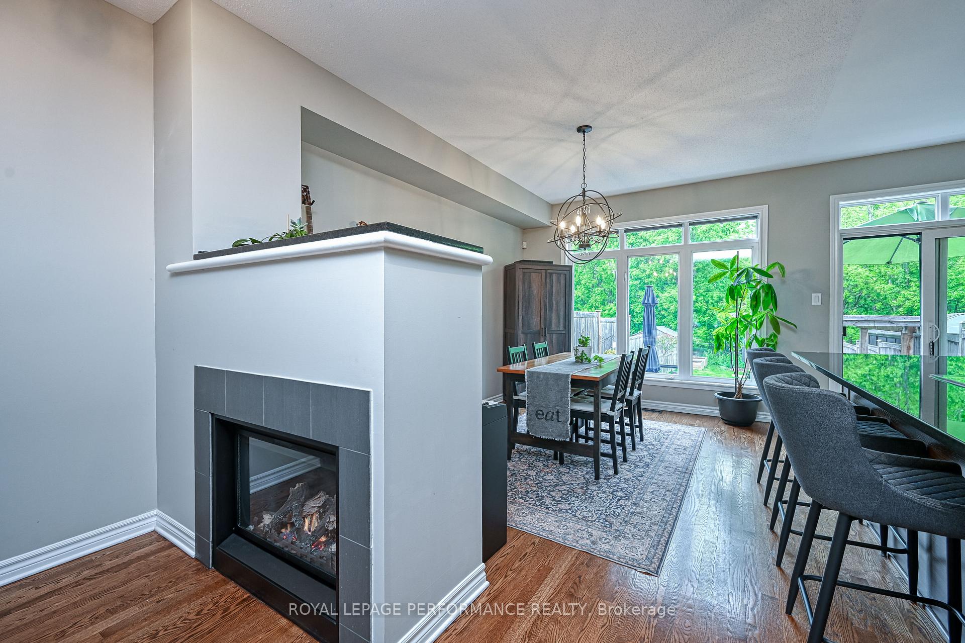 Photo 11 of 664 Whitecliffs Avenue, Ottawa, Riverside South — HOMEH