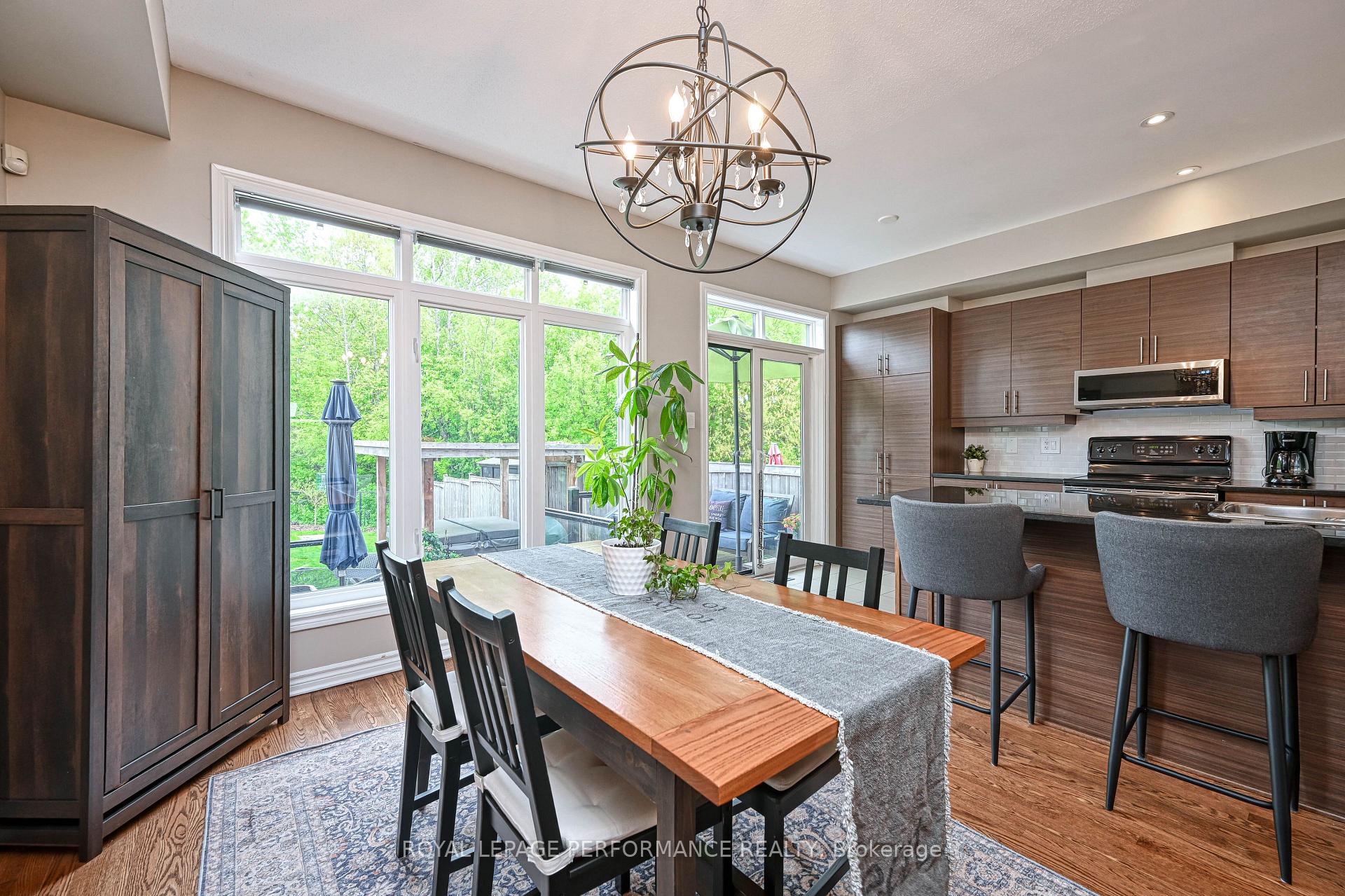 Photo 13 of 664 Whitecliffs Avenue, Ottawa, Riverside South — HOMEH