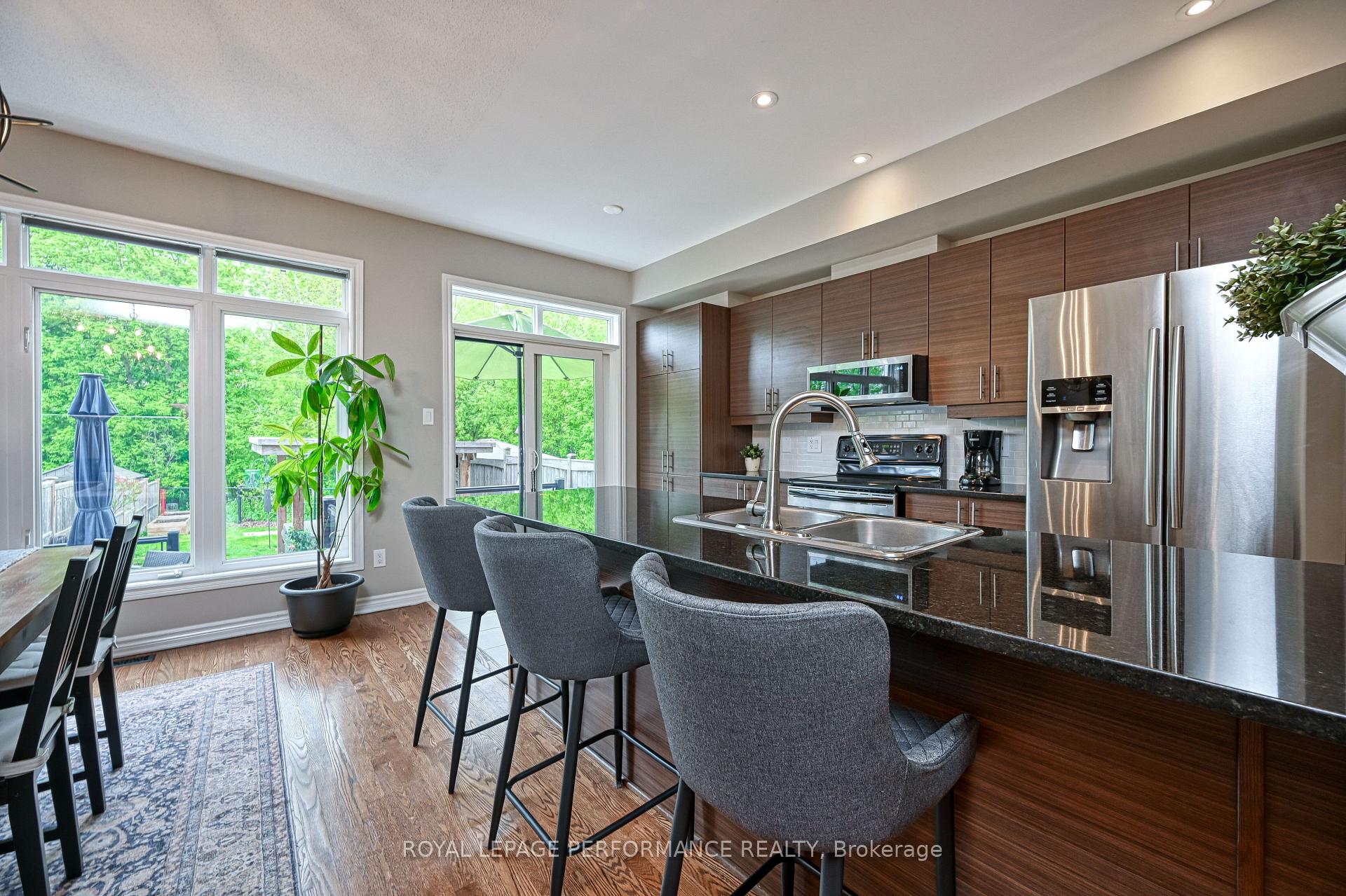 Photo 16 of 664 Whitecliffs Avenue, Ottawa, Riverside South — HOMEH