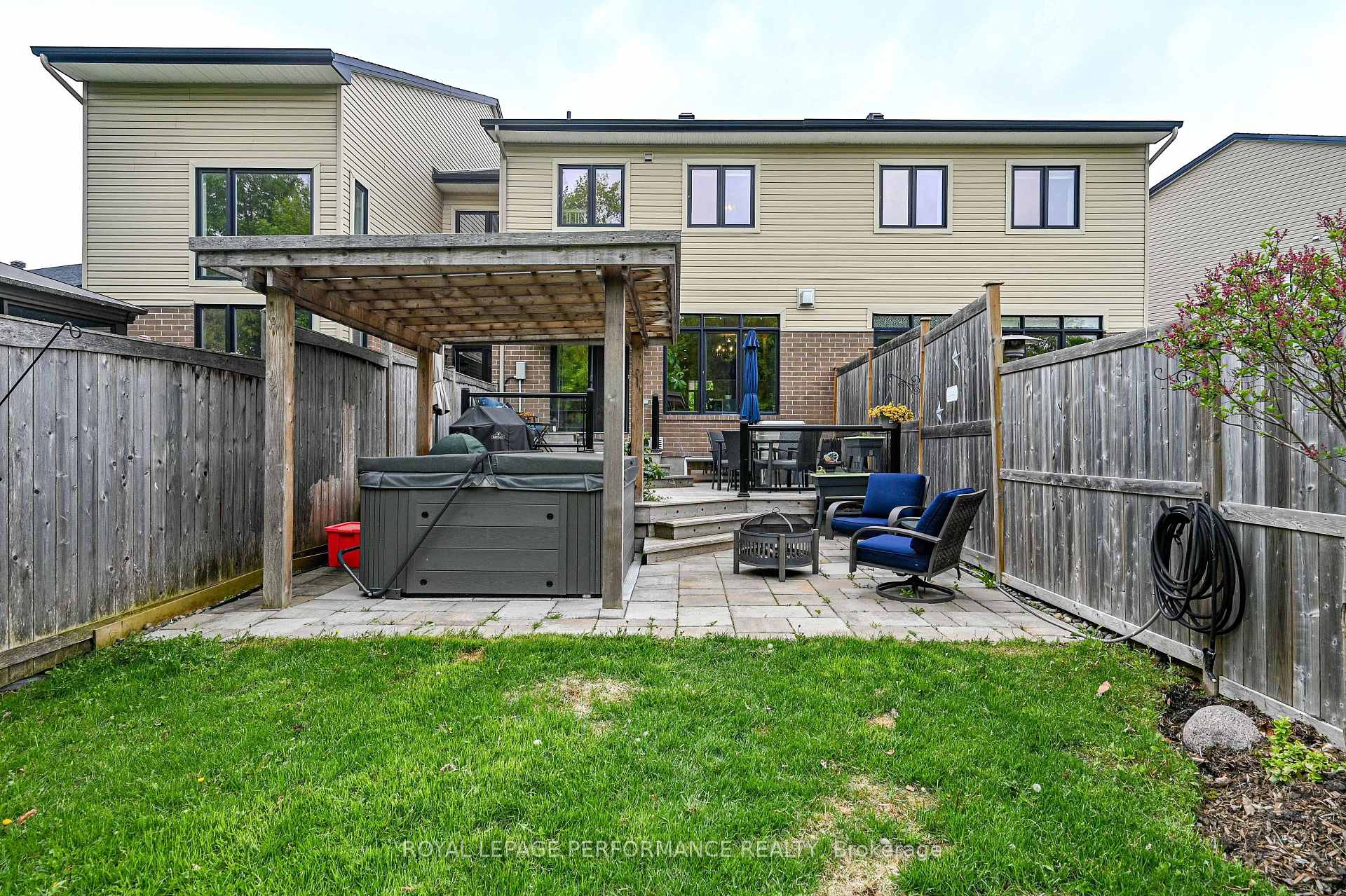 Photo 43 of 664 Whitecliffs Avenue, Ottawa, Riverside South — HOMEH