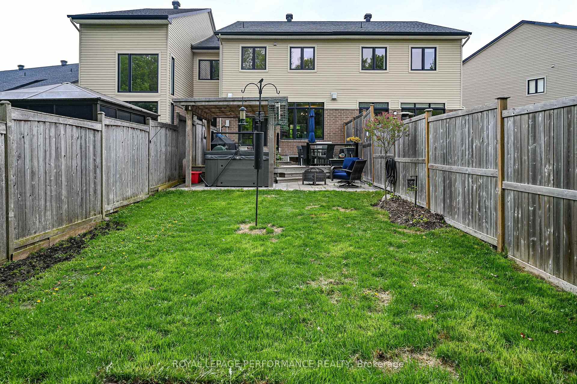 Photo 44 of 664 Whitecliffs Avenue, Ottawa, Riverside South — HOMEH