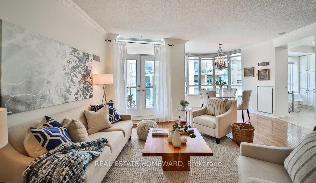 Photo 2 of Unit 313, 9 Boardwalk Drive, Toronto, The Beaches — HOMEH