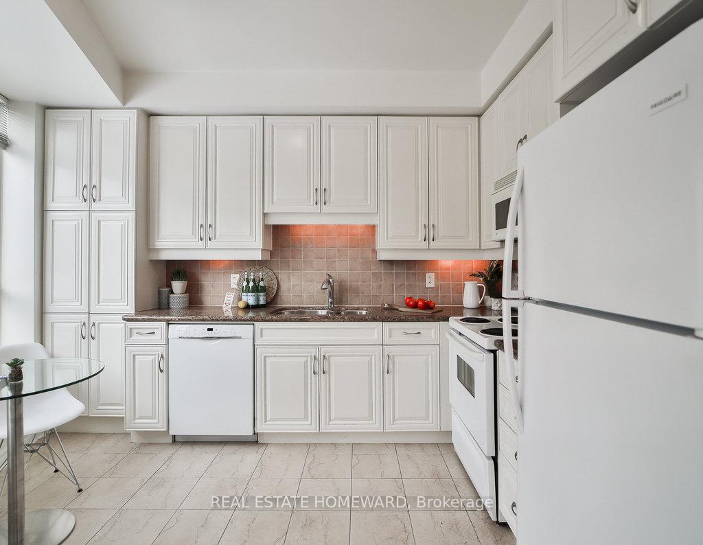 Photo 27 of Unit 313, 9 Boardwalk Drive, Toronto, The Beaches — HOMEH