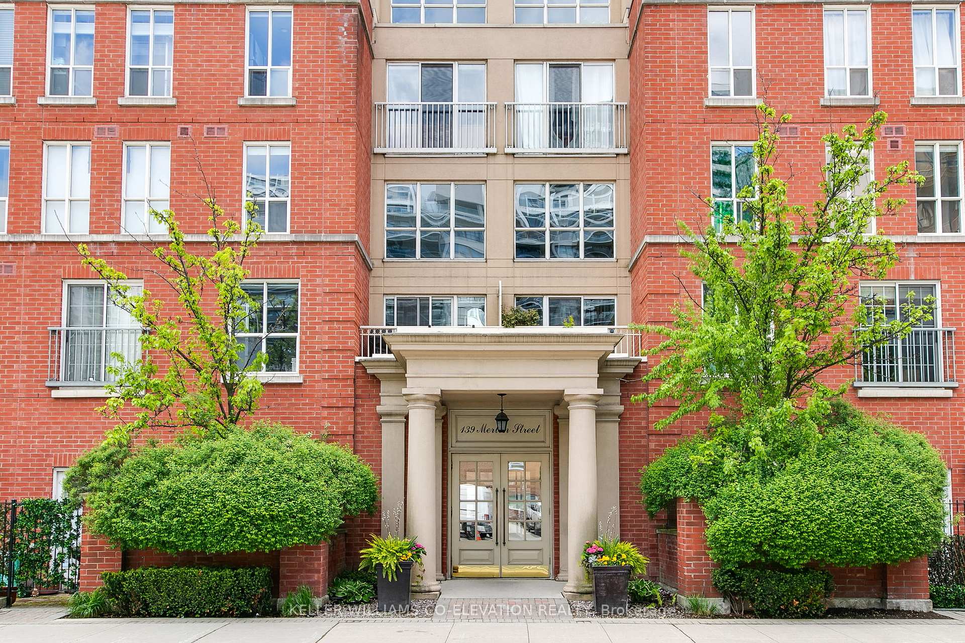 Front of Unit 631, 139 Merton Street