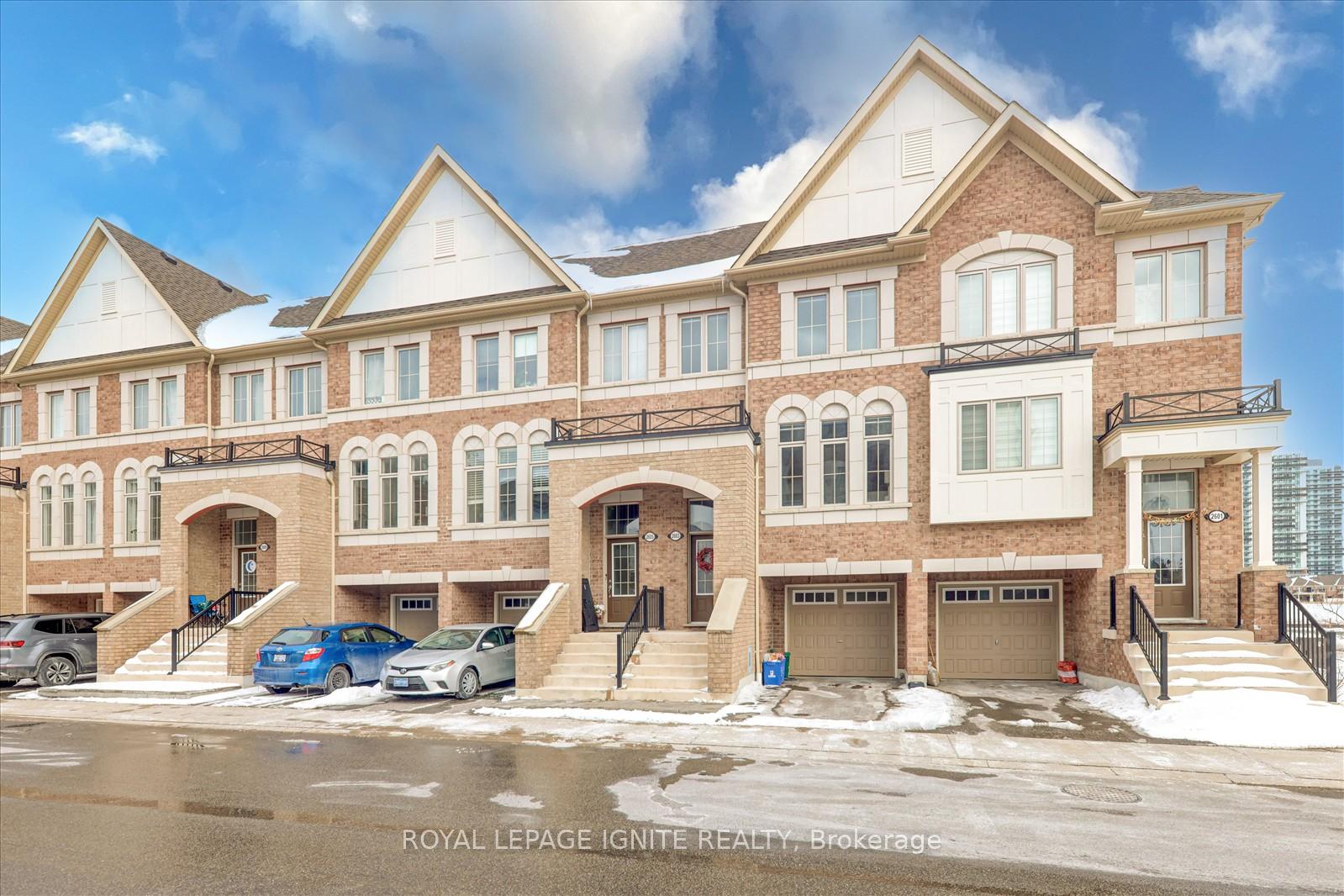Photo 2 of Unit 2, 2603 Deputy Minister Path, Oshawa, Windfields — HOMEH
