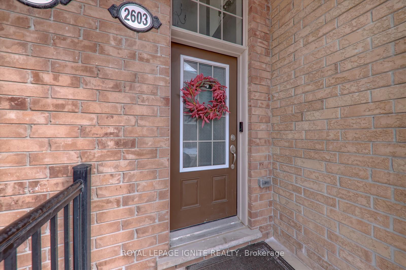 Photo 4 of Unit 2, 2603 Deputy Minister Path, Oshawa, Windfields — HOMEH