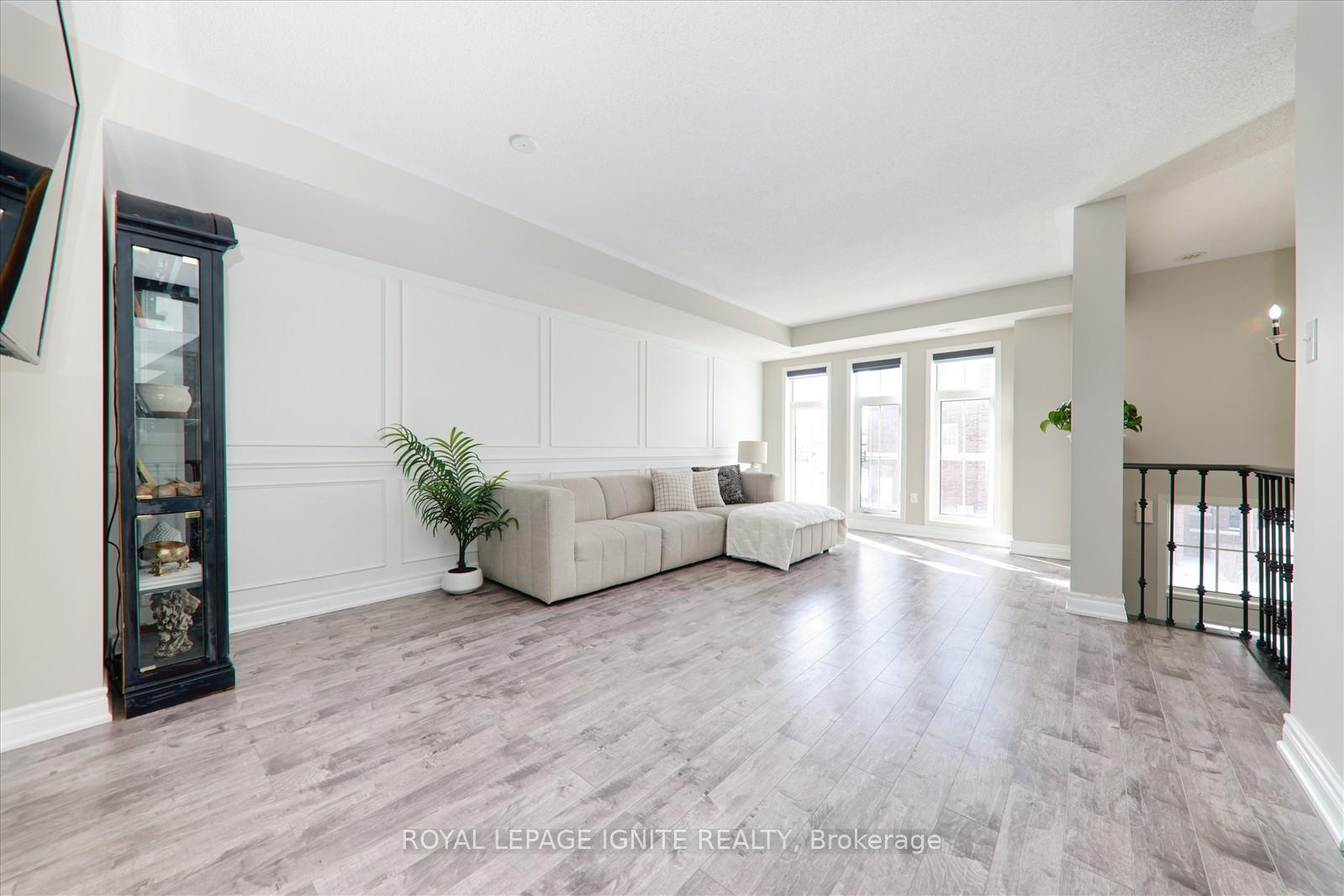 Photo 7 of Unit 2, 2603 Deputy Minister Path, Oshawa, Windfields — HOMEH