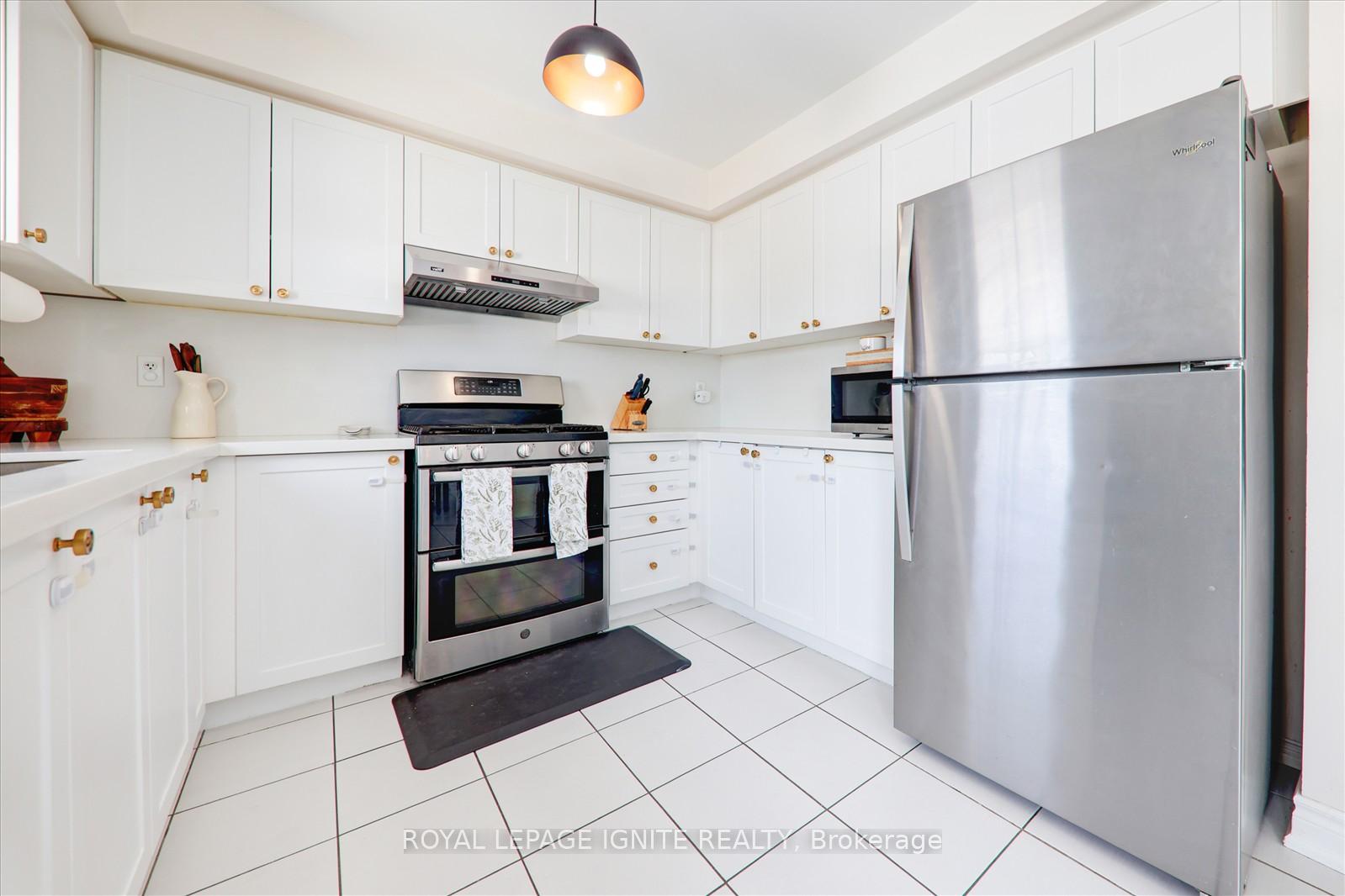 Photo 13 of Unit 2, 2603 Deputy Minister Path, Oshawa, Windfields — HOMEH