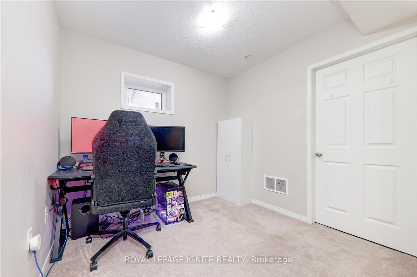 Photo 32 of Unit 2, 2603 Deputy Minister Path, Oshawa, Windfields — HOMEH