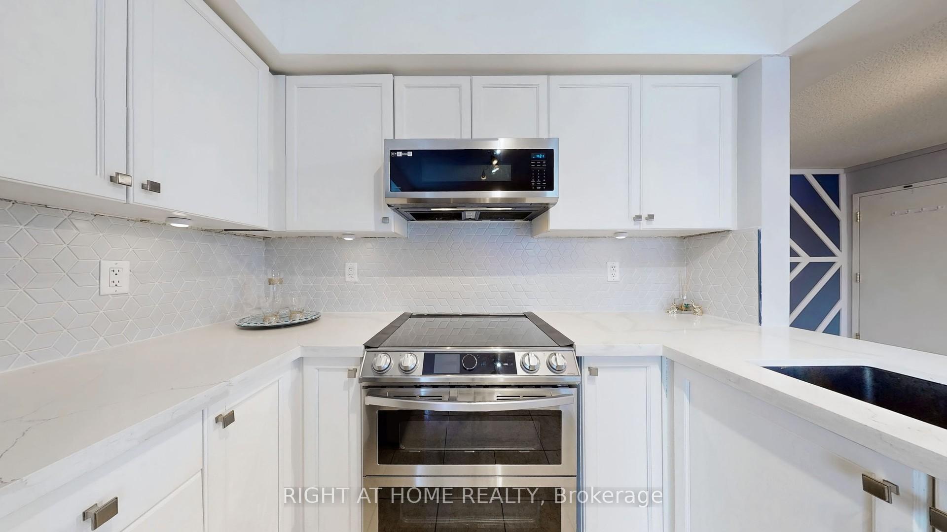 Photo 31 of 2121 Bur Oak Avenue, Markham, Greensborough — HOMEH