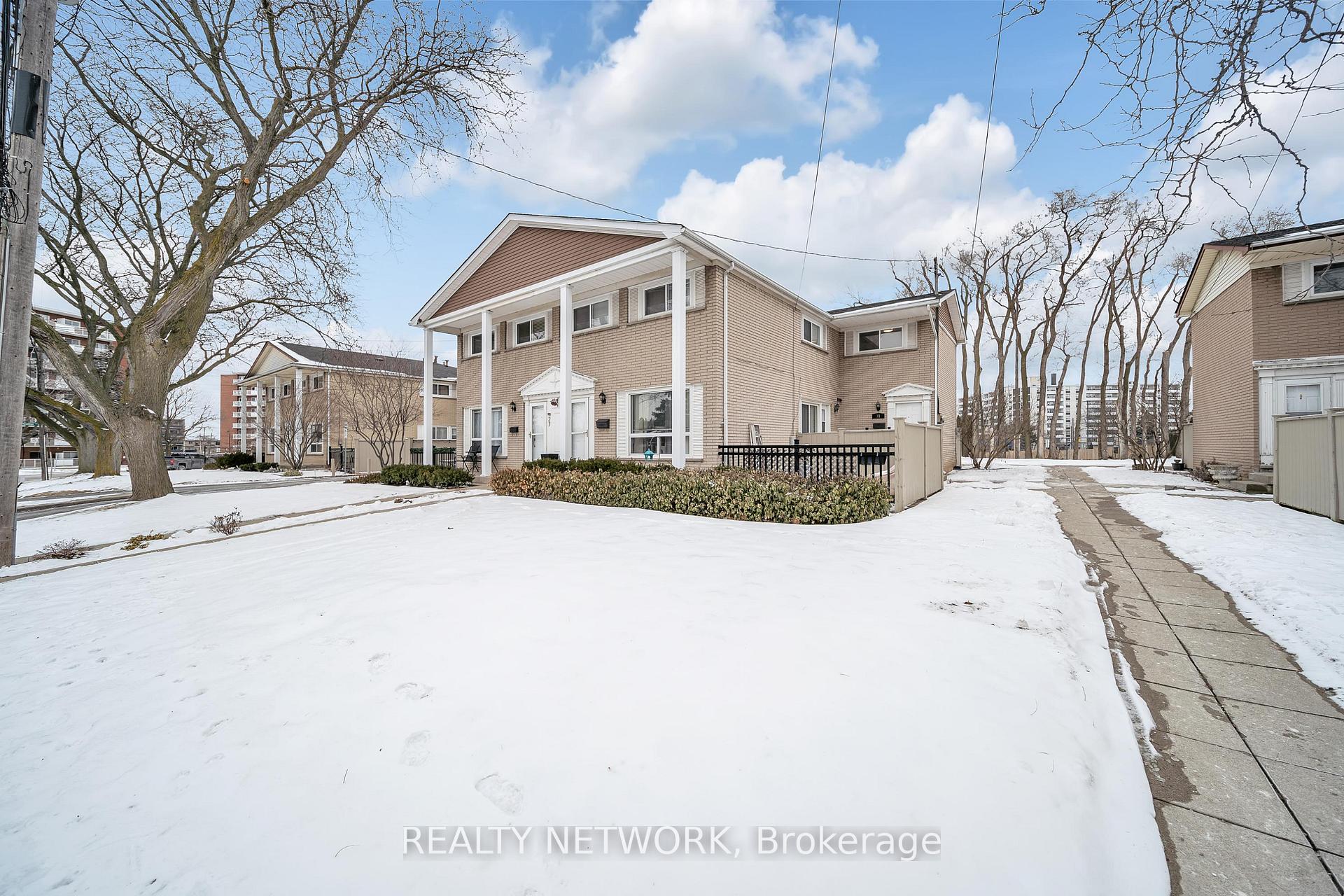 Photo 1 of 31 Woodman Drive S, Hamilton, Corman — HOMEH