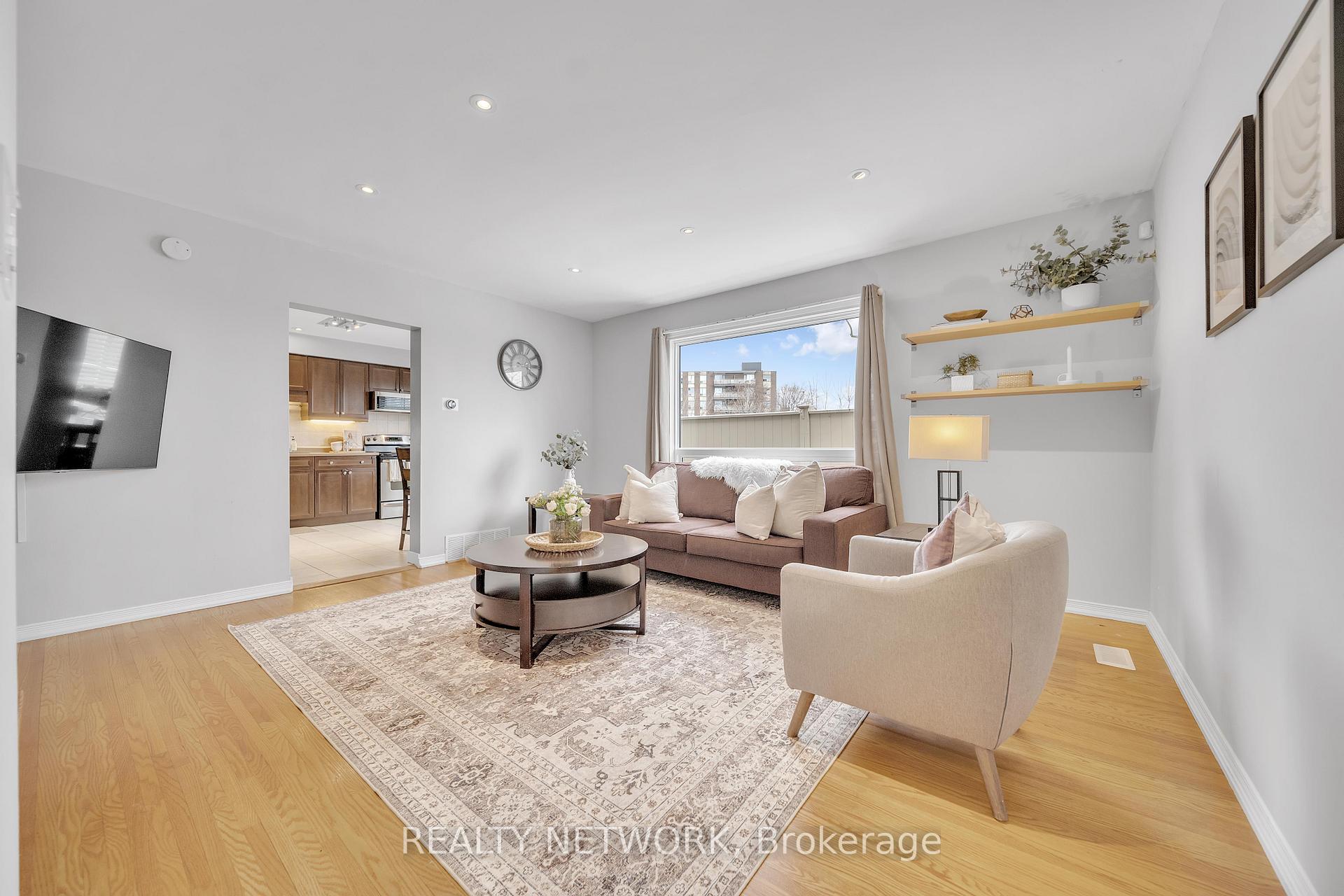 Photo 7 of 31 Woodman Drive S, Hamilton, Corman — HOMEH