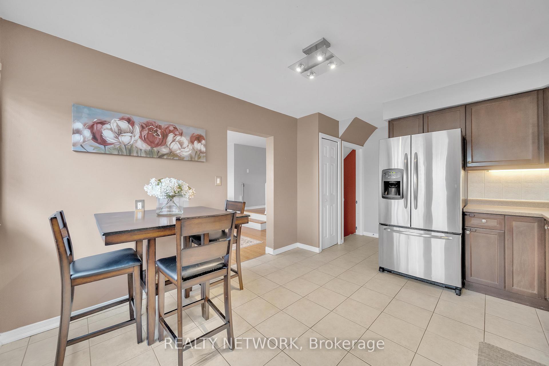 Photo 15 of 31 Woodman Drive S, Hamilton, Corman — HOMEH