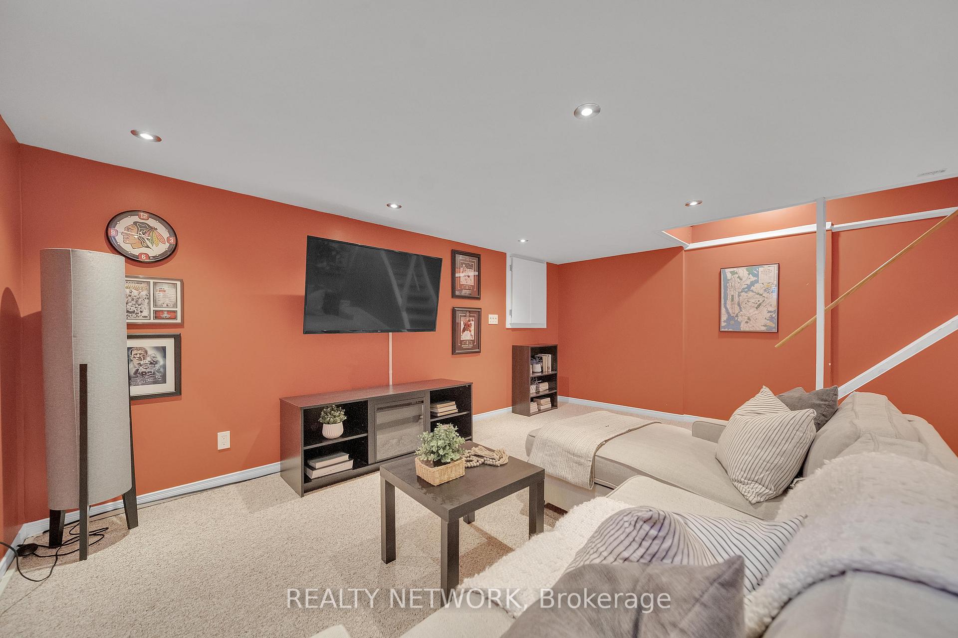 Photo 29 of 31 Woodman Drive S, Hamilton, Corman — HOMEH