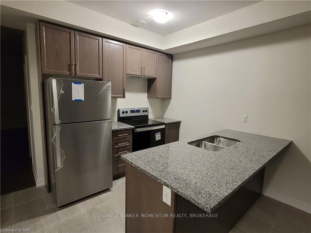 Photo 9 of Unit 25, 590 North Service Road, Hamilton, Lakeshore — HOMEH