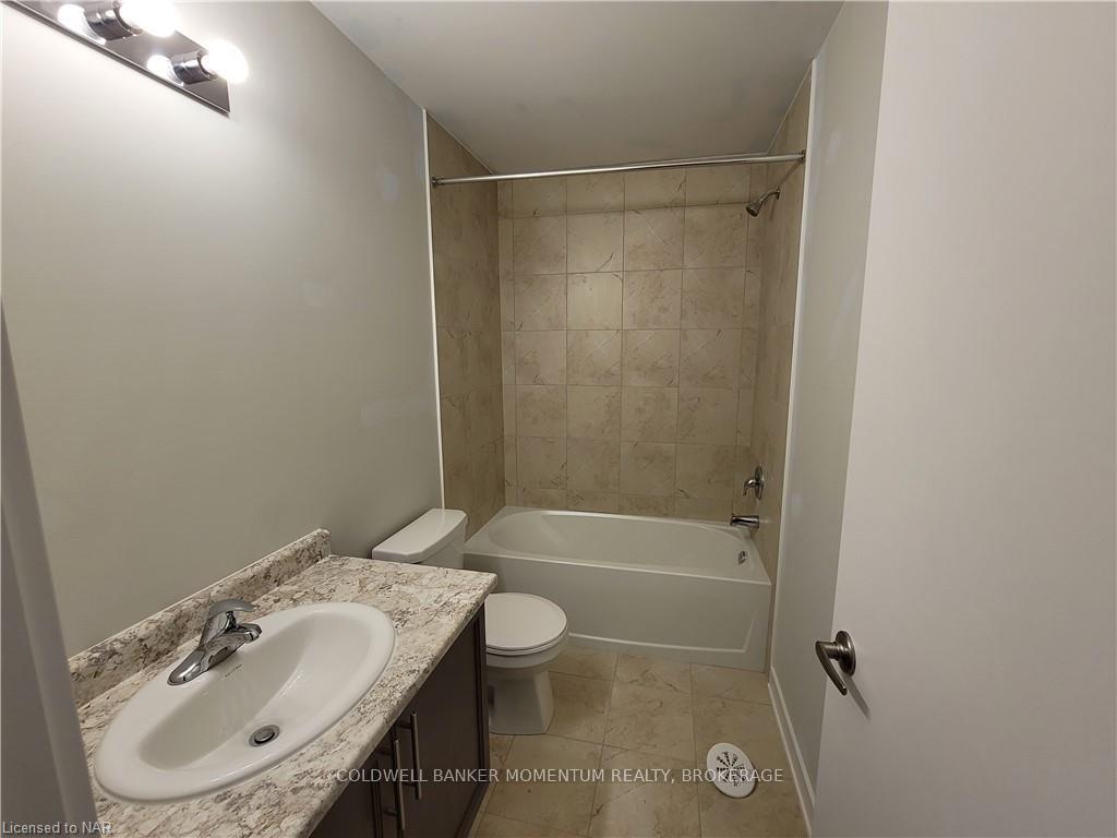 Photo 14 of Unit 25, 590 North Service Road, Hamilton, Lakeshore — HOMEH