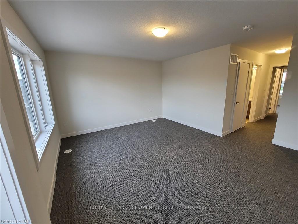 Photo 15 of Unit 25, 590 North Service Road, Hamilton, Lakeshore — HOMEH