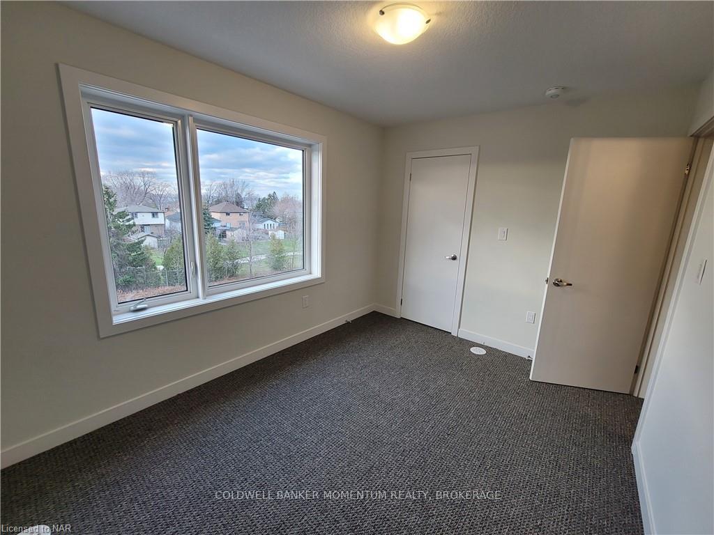 Photo 17 of Unit 25, 590 North Service Road, Hamilton, Lakeshore — HOMEH