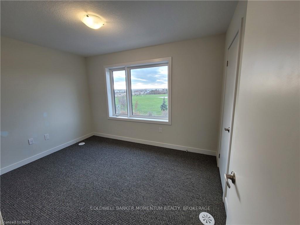 Photo 19 of Unit 25, 590 North Service Road, Hamilton, Lakeshore — HOMEH