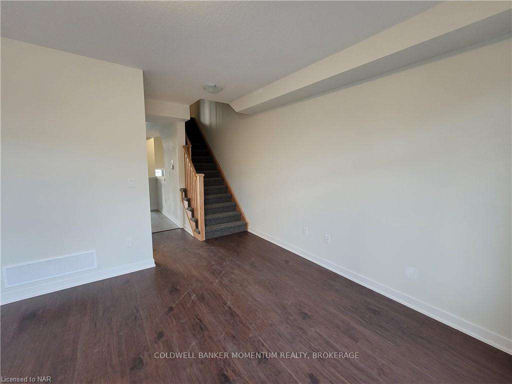 Photo 21 of Unit 25, 590 North Service Road, Hamilton, Lakeshore — HOMEH