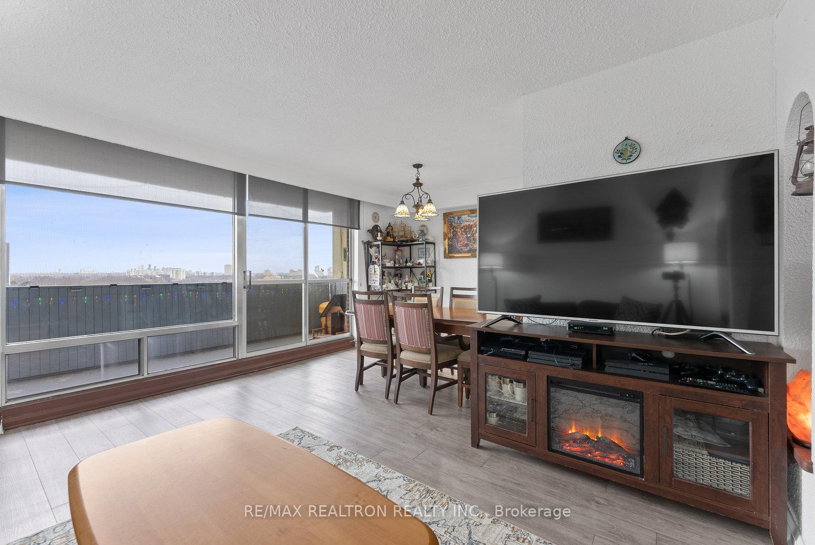 Photo 7 of Unit 1110, 1 Massey Square, Toronto, Crescent Town — HOMEH