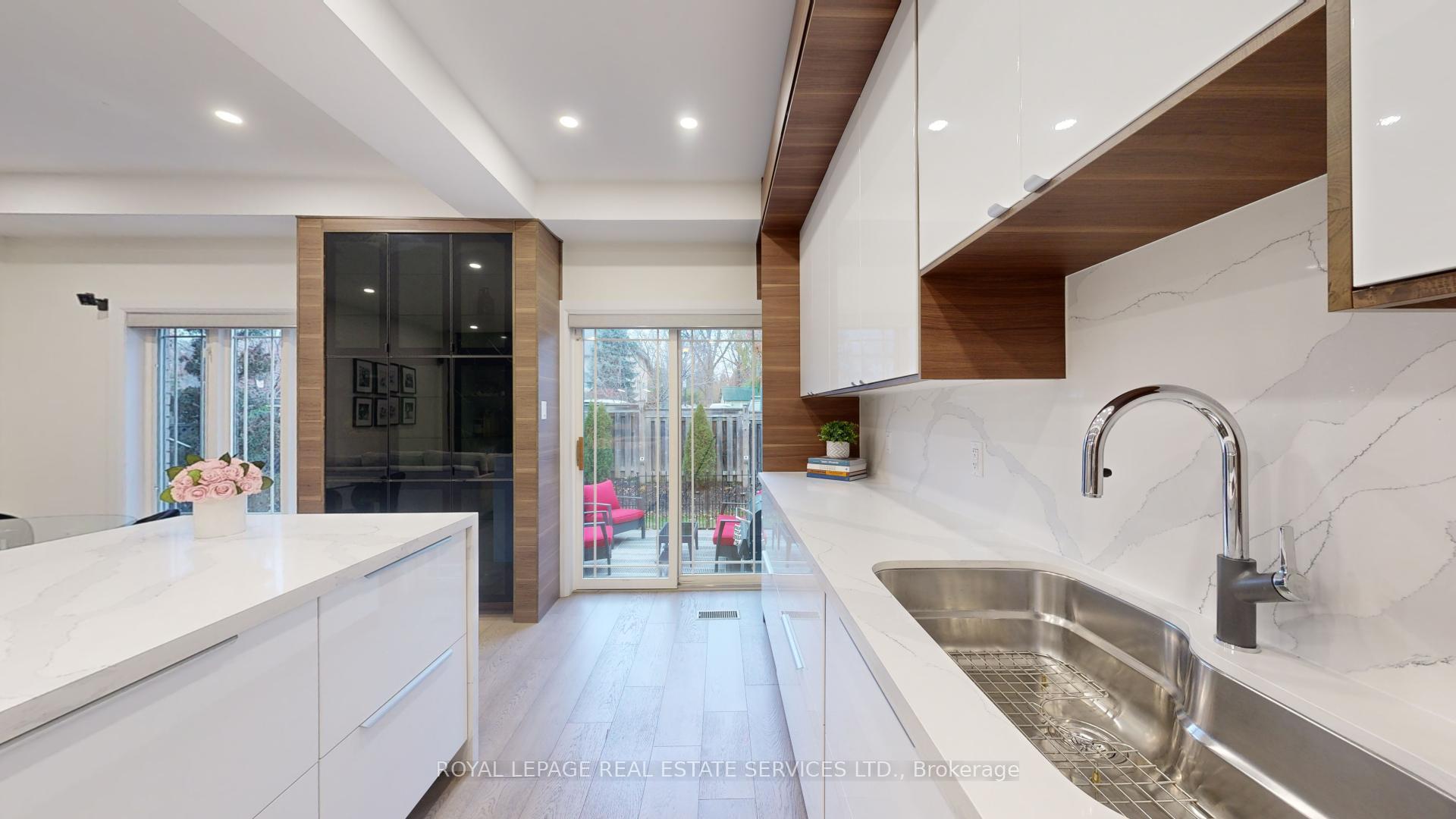 Photo 6 of Unit 16, 2169 Orchard Road, Burlington, Orchard — HOMEH