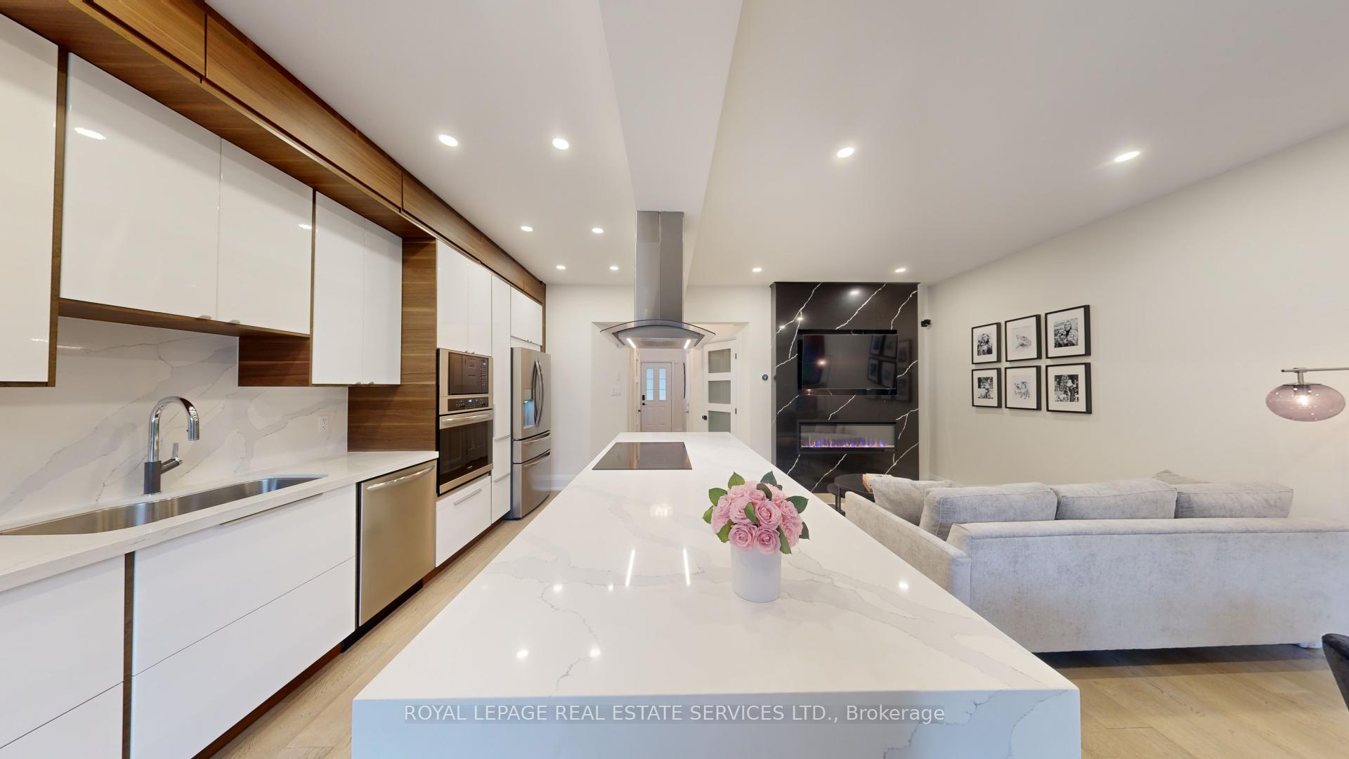 Photo 8 of Unit 16, 2169 Orchard Road, Burlington, Orchard — HOMEH