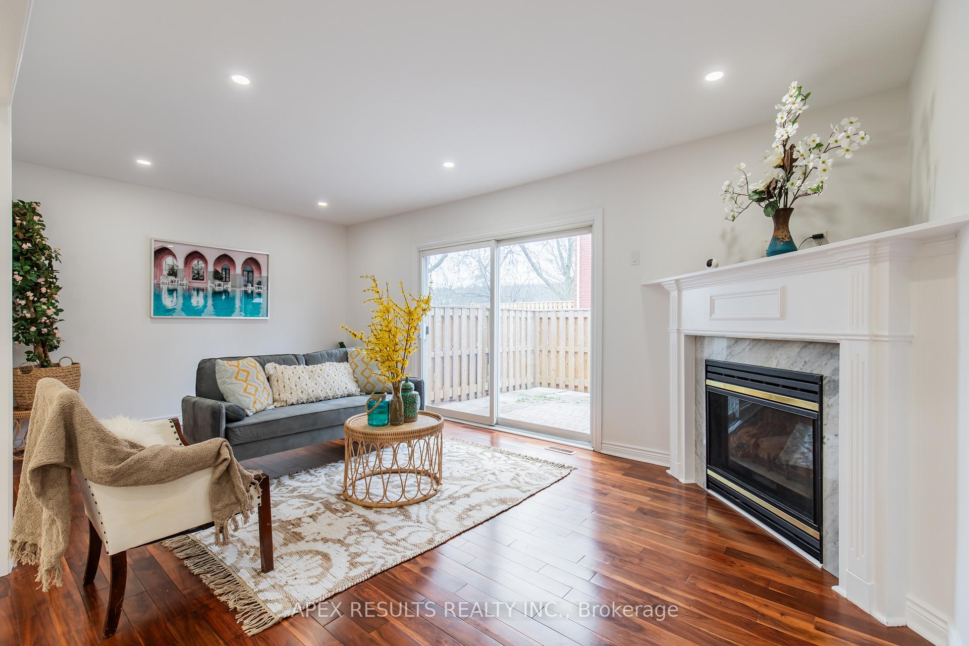 Photo 39 of Unit 10, 34 Dynasty Avenue, Hamilton, Stoney Creek — HOMEH