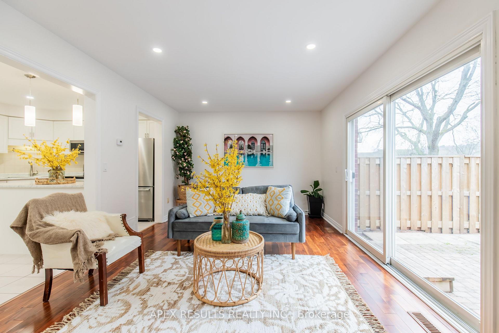 Photo 40 of Unit 10, 34 Dynasty Avenue, Hamilton, Stoney Creek — HOMEH