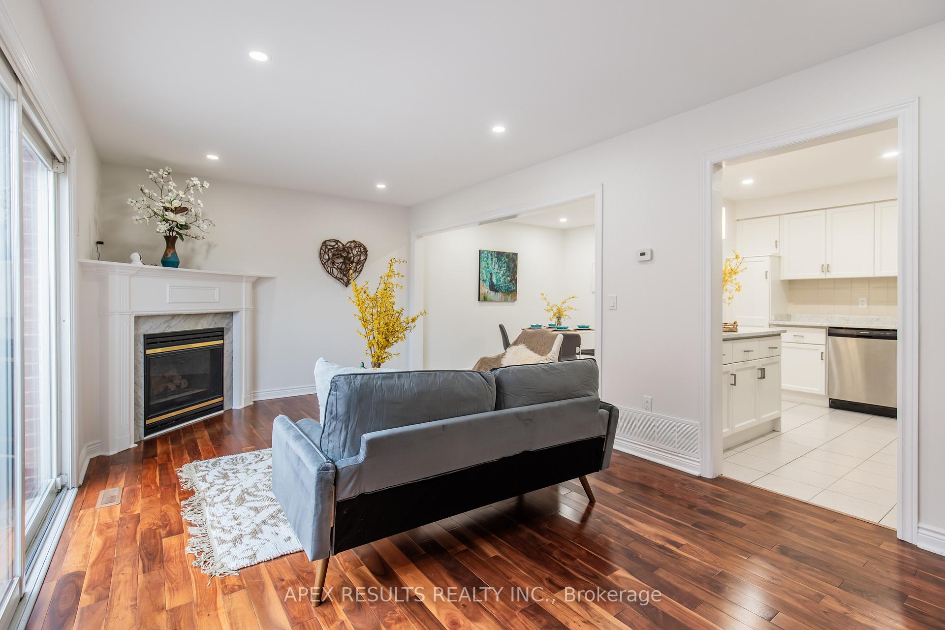 Photo 41 of Unit 10, 34 Dynasty Avenue, Hamilton, Stoney Creek — HOMEH