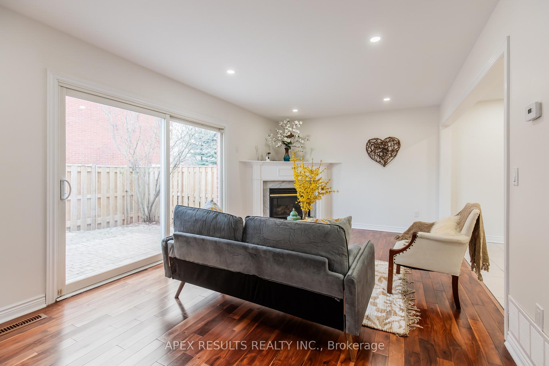 Photo 42 of Unit 10, 34 Dynasty Avenue, Hamilton, Stoney Creek — HOMEH