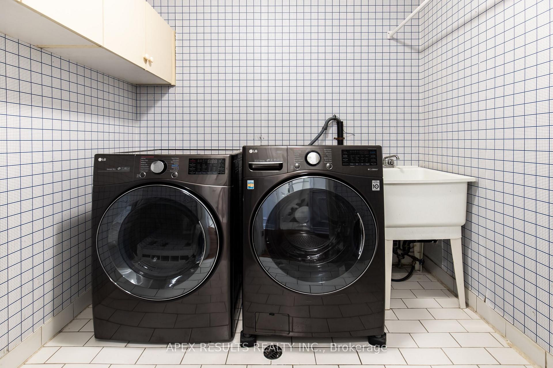 Photo 58 of Unit 10, 34 Dynasty Avenue, Hamilton, Stoney Creek — HOMEH
