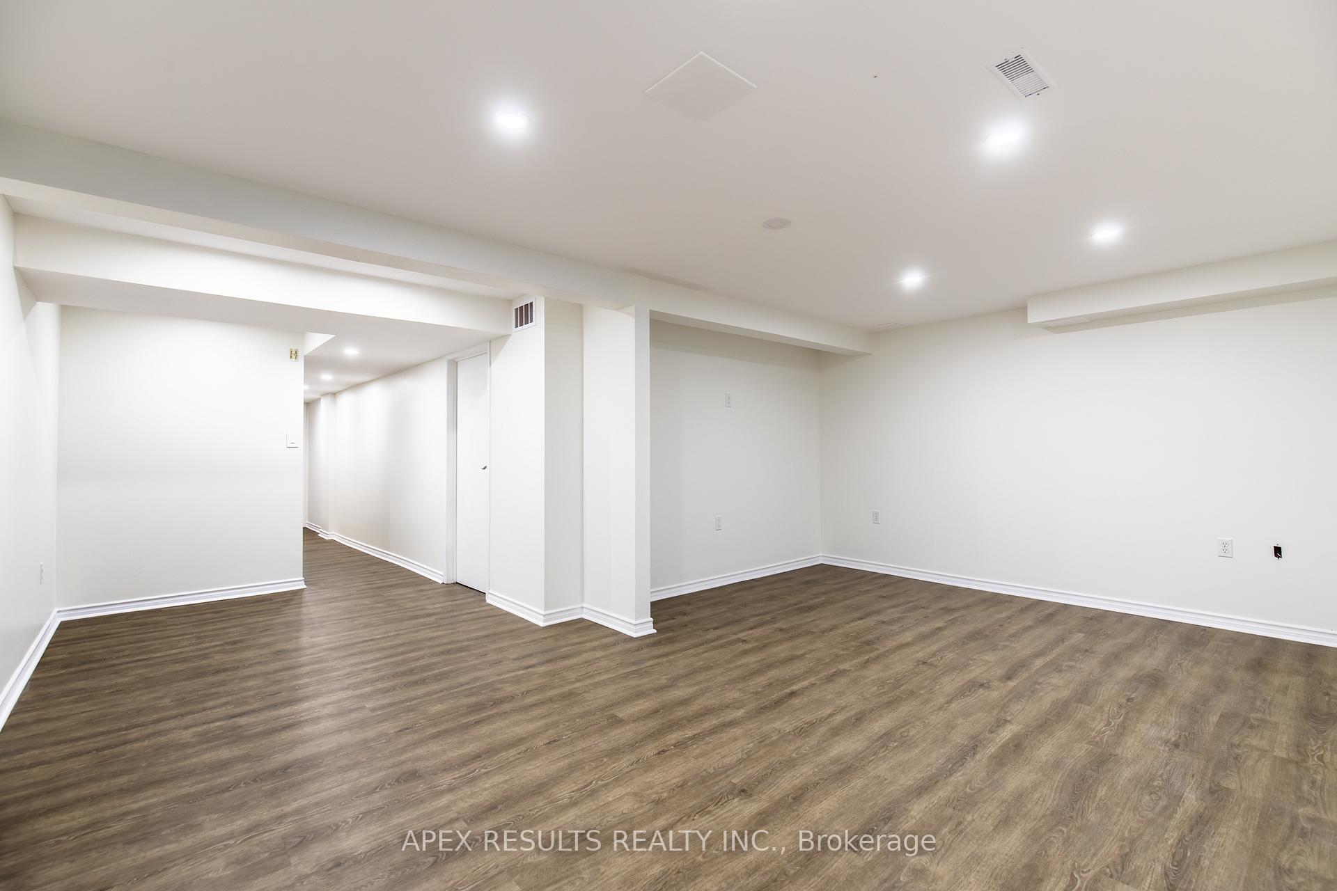 Photo 82 of Unit 10, 34 Dynasty Avenue, Hamilton, Stoney Creek — HOMEH