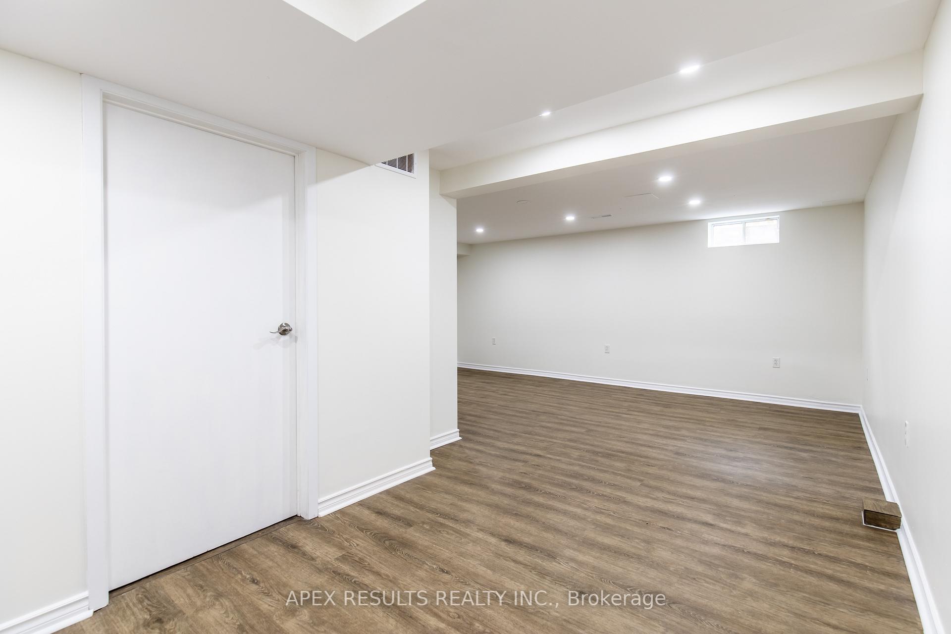 Photo 80 of Unit 10, 34 Dynasty Avenue, Hamilton, Stoney Creek — HOMEH