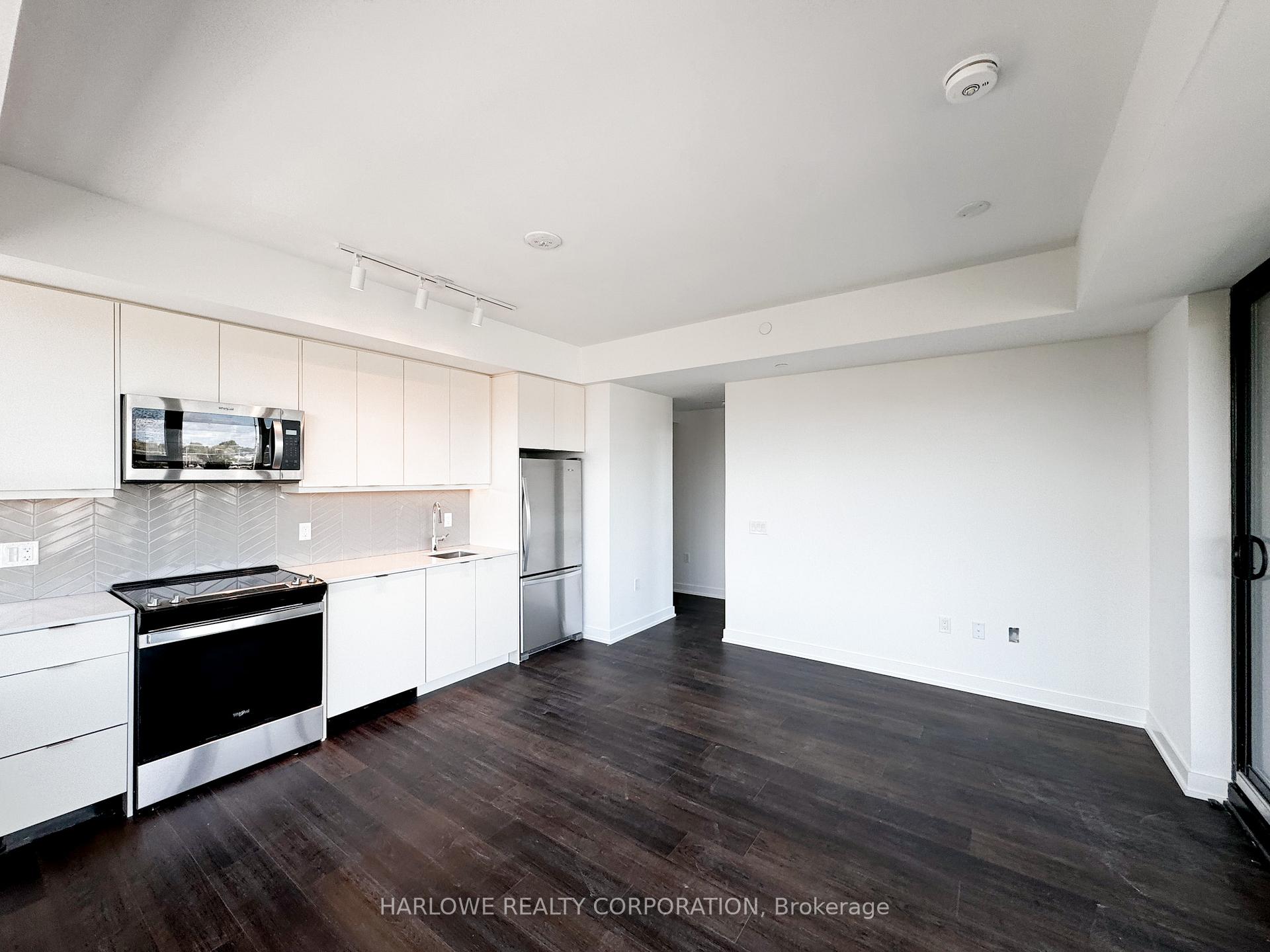 Front of Unit 420 B, 1604 Charles Street